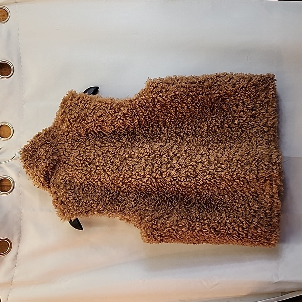 (9771) NWT INC full zip vest - Picture 5 of 5